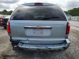2006 Chrysler Town & Country SWB with VIN 1A4GP45R26B746756, listed as a Copart auction lot 72493834 with 57,547 mi miles and Non Repairable. Bid and sale history available at carsss.com. Image 6.