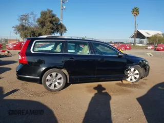 2008 Volvo V70 with VIN YV1BW982781048824, listed as a IAAI auction lot 41674791 with 184,959 mi miles and . Bid and sale history available at DreamBid. Image 13.