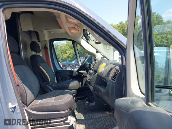 2020 Ram ProMaster Cargo with VIN 3C6URVJG0LE116933, listed as a IAAI auction lot 40093979 with 80,726 mi miles and . Bid and sale history available at carsss.com. Image 5.