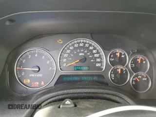 2005 GMC Envoy SLT with VIN 1GKDT13S352366014, listed as a Copart auction lot 43006165 with 126,721 mi miles and Clean Title. Bid and sale history available at carsss.com. Image 9.