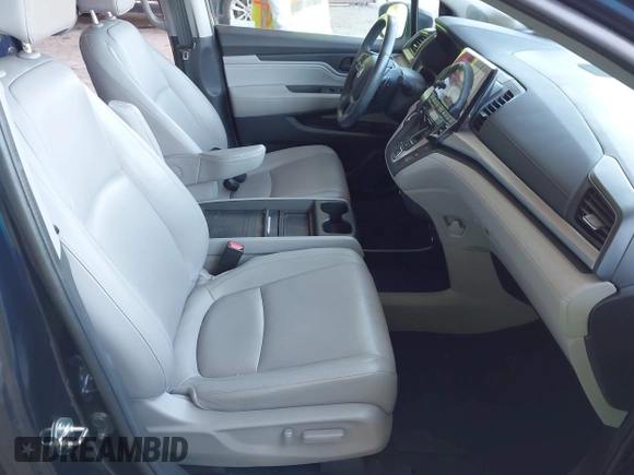 2020 Honda Odyssey Touring with VIN 5FNRL6H82LB015715, listed as a IAAI auction lot 41915849 with 69,603 mi miles and . Bid and sale history available at DreamBid. Image 5.