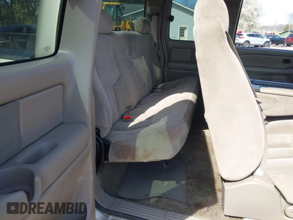 2005 Chevrolet Silverado 1500 Z71 with VIN 2GCEK19B951171707, listed as a IAAI auction lot 42062775 with 129,044 mi miles and . Bid and sale history available at DreamBid. Image 8.
