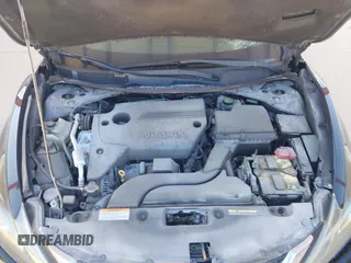 2018 Nissan Altima SV with VIN 1N4AL3APXJC297759, listed as a IAAI auction lot 41758613 with 77,527 mi miles and . Bid and sale history available at carsss.com. Image 10.