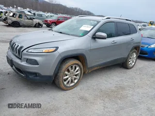 2015 Jeep Cherokee Limited with VIN 1C4PJMDS3FW576332, listed as a IAAI auction lot 41618035 with 203,620 mi miles. Bid and sale history available at carsss.com. Image 18.