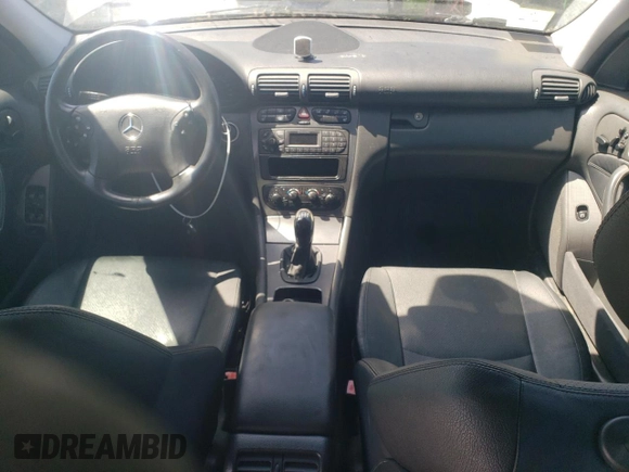 2002 Mercedes-Benz C 230/260/280/320 с VIN WDBRF61J12F276797, выставлен на аукционе Copart как лот 62226235 с пробегом Не указан миль и Чистый • Clean title. История ставок и продаж доступна на DreamBid. Изображение 8.
