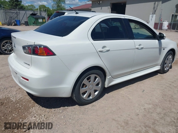 2015 Mitsubishi Lancer ES z VIN JA32U2FU5FU000613, wystawiony jako IAAI lot #42290219 z przebiegiem 138 832 mil mil oraz . Historia ofert i sprzedaży dostępna na DreamBid. Obrazek 4.