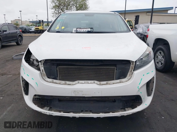 2019 Kia Sorento L with VIN 5XYPG4A3XKG590330, listed as a IAAI auction lot 42060716 with Not Provided miles. Bid and sale history available at carsss.com. Image 13.