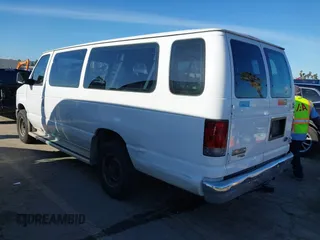 2008 Ford Econoline Passenger XL with VIN 1FBSS31L18DB11131, listed as a IAAI auction lot 41841565 with 207,739 mi miles and . Bid and sale history available at DreamBid. Image 3.