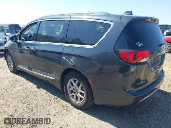 2020 Chrysler Pacifica Touring L z VIN 2C4RC1BG4LR230598, wystawiony jako IAAI lot #41782052 z przebiegiem 184 093 mil mil oraz . Historia ofert i sprzedaży dostępna na DreamBid. Obrazek 3.