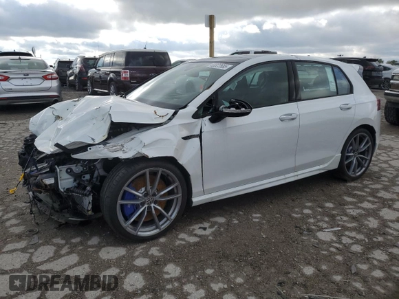 2024 Volkswagen Golf z VIN WVWEB7CD7RW228322, wystawiony jako Copart lot #53322685 z przebiegiem 119 mil mil oraz Szkoda całkowita • Salvage title. Historia ofert i sprzedaży dostępna na DreamBid. Obrazek 1.