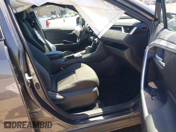 2022 Toyota RAV4 Hybrid SE with VIN 4T3T6RFV1NU068121, listed as a IAAI auction lot 42304467 with Not provided miles and . Bid and sale history available at DreamBid. Image 5.