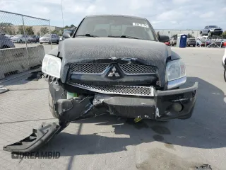 2008 Mitsubishi Raider LS z VIN 1Z7HC28K48S620012, wystawiony jako Copart lot #83677134 z przebiegiem 187 038 mil mil oraz Szkoda całkowita • Salvage title. Historia ofert i sprzedaży dostępna na DreamBid. Obrazek 5.