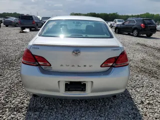 2007 Toyota Avalon XL z VIN 4T1BK36B07U205930, wystawiony jako Copart lot #56550385 z przebiegiem 189 354 mil mil oraz Szkoda całkowita • Salvage title. Historia ofert i sprzedaży dostępna na DreamBid. Obrazek 6.