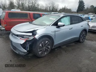 2021 Volkswagen ID.4 Pro S z VIN WVGTMPE25MP028423, wystawiony jako Copart lot #47427535 z przebiegiem Nie podano mil oraz Szkody całkowita. Historia ofert i sprzedaży dostępna na DreamBid. Obrazek 1.