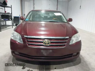 2006 Toyota Avalon XL with VIN 4T1BK36B56U166654, listed as a IAAI auction lot 41419852 with 276,216 mi miles. Bid and sale history available at carsss.com. Image 12.