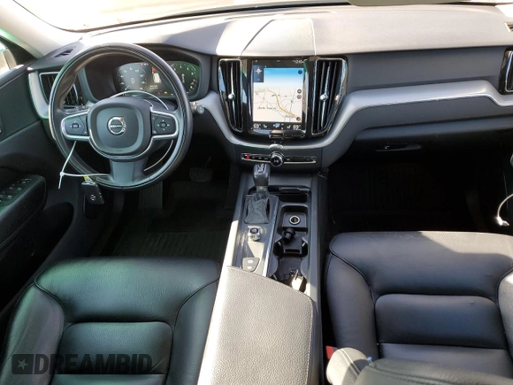 2018 Volvo XC60 Momentum with VIN LYV102RK3JB097333, listed as a Copart auction lot 81130574 with 76,499 mi miles and Salvage Title. Bid and sale history available at carsss.com. Image 8.