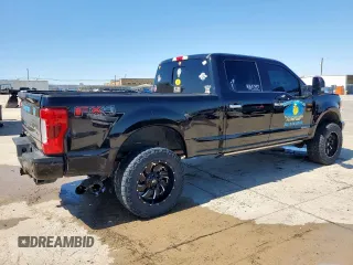 2018 Ford Super Duty F-250 SRW XL with VIN 1FT7W2BT4JEB15852, listed as a Copart auction lot 47739045 with 182,109 mi miles and Salvage Title. Bid and sale history available at carsss.com. Image 3.