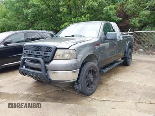 2004 Ford F-150 STX with VIN 1FTRX12W04NC31418, listed as a IAAI auction lot 42182162 with 355,095 mi miles and . Bid and sale history available at carsss.com. Image 2.