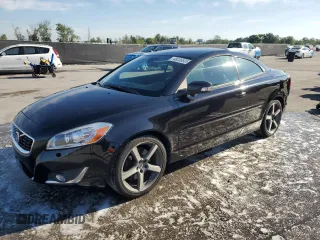 2013 Volvo C70 T5 with VIN YV1672MC3DJ137806, listed as a Copart auction lot 48036805 with 81,317 mi miles and Salvage Title. Bid and sale history available at carsss.com. Image 1.