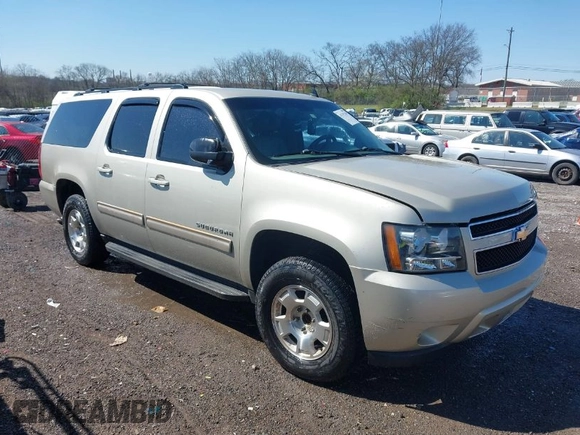 2014 Chevrolet Suburban LT with VIN 1GNSCJE07ER120130, listed as a IAAI auction lot 41792310 with 238,313 mi miles. Bid and sale history available at carsss.com. Image 1.