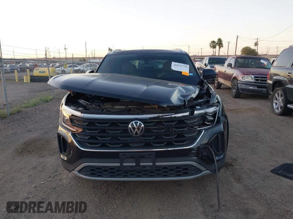 2024 Volkswagen Atlas SE with VIN 1V2JE2CA1RC235989, listed as a IAAI auction lot 41079770 with 9,723 mi miles and . Bid and sale history available at DreamBid. Image 12.