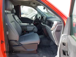 2023 Ford F-150 XL z VIN 1FTEX1CP5PKF09046, wystawiony jako IAAI lot #42628426 z przebiegiem 35 666 mil mil oraz . Historia ofert i sprzedaży dostępna na DreamBid. Obrazek 5.