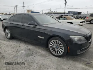 2009 BMW 7 Series 750i с VIN WBAKA83559CY33118, выставлен на аукционе Copart как лот 76340864 с пробегом 99 857 миль миль и Списание • Salvage title. История ставок и продаж доступна на DreamBid. Изображение 4.