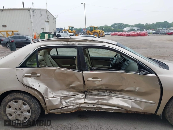 2004 Honda Accord LX with VIN 1HGCM56304A016247, listed as a IAAI auction lot 42508342 with 178,787 mi miles and . Bid and sale history available at DreamBid. Image 6.