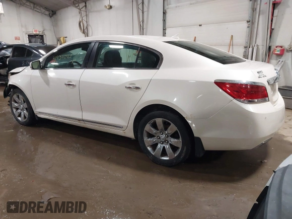 2013 Buick LaCrosse Leather z VIN 1G4GL5E31DF157332, wystawiony jako IAAI lot #41434061 z przebiegiem 153 426 mil mil oraz . Historia ofert i sprzedaży dostępna na DreamBid. Obrazek 3.