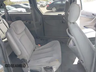 2005 Dodge Caravan SXT with VIN 2D4GP44L75R193138, listed as a IAAI auction lot 42073429 with 206,915 mi miles and . Bid and sale history available at DreamBid. Image 8.