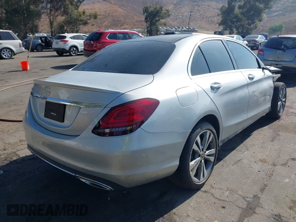 2020 Mercedes-Benz C 300 с VIN WDDWF8DB7LR526991, выставлен на аукционе IAAI как лот 40438514 с пробегом 49 781 миль миль и . История ставок и продаж доступна на DreamBid. Изображение 4.