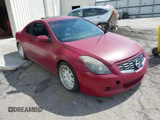 2009 Nissan Altima 3.5 SE with VIN 1N4BL24E39C141633, listed as a IAAI auction lot 41959211 with 135,802 mi miles. Bid and sale history available at carsss.com. Image 1.