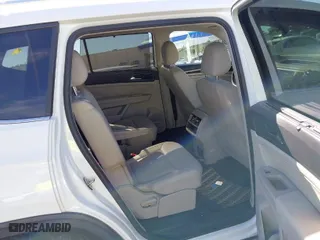 2019 Volkswagen Atlas 3.6L V6 SE w/Technology with VIN 1V2WR2CA3KC600592, listed as a IAAI auction lot 41370275 with 82,226 mi miles. Bid and sale history available at carsss.com. Image 8.