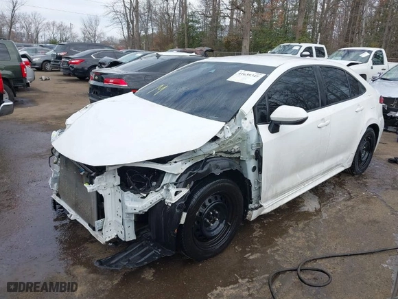2021 Toyota Corolla LE with VIN 5YFEPMAE8MP222820, listed as a IAAI auction lot 41639349 with 97,941 mi miles. Bid and sale history available at carsss.com. Image 2.