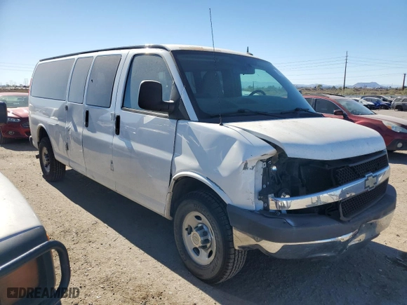 2013 Chevrolet Express Passenger 1LT with VIN 1GAZG1FA0D1152121, listed as a Copart auction lot 88214305 with 61,070 mi miles and Salvage Title. Bid and sale history available at carsss.com. Image 4.