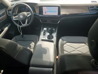 2024 Volkswagen Atlas SE z VIN 1V2JR2CA5RC597456, wystawiony jako Copart lot #57634905 z przebiegiem 8 994 mil mil oraz Szkoda całkowita • Salvage title. Historia ofert i sprzedaży dostępna na DreamBid. Obrazek 8.