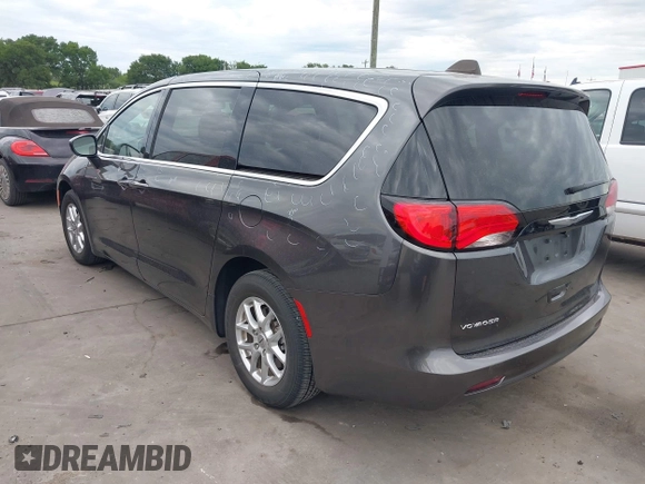 2022 Chrysler Voyager LX z VIN 2C4RC1CG0NR229871, wystawiony jako IAAI lot #42475301 z przebiegiem 32 411 mil mil oraz . Historia ofert i sprzedaży dostępna na DreamBid. Obrazek 3.