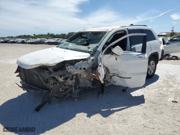 2017 Jeep Grand Cherokee Laredo with VIN 1C4RJEAG8HC628637, listed as a Copart auction lot 48170105 with 0 mi miles and Salvage Title. Bid and sale history available at carsss.com. Image 1.