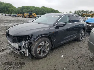 2021 Audi e-tron Prestige с VIN WA1VAAGE2MB004310, выставлен на аукционе Copart как лот 60638165 с пробегом 34 576 миль миль и Списание • Salvage title. История ставок и продаж доступна на DreamBid. Изображение 1.