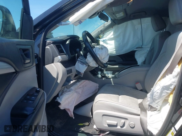 2018 Toyota Highlander LE with VIN 5TDZZRFH7JS265754, listed as a IAAI auction lot 41988890 with 120,082 mi miles and . Bid and sale history available at DreamBid. Image 5.