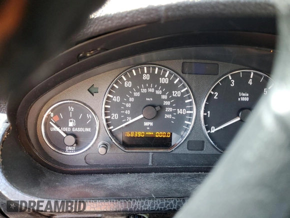 2000 BMW Z3 2.8 z VIN 4USCH3341YLF43502, wystawiony jako Copart lot #44773415 z przebiegiem 168 390 mil mil oraz Szkoda całkowita • Salvage title. Historia ofert i sprzedaży dostępna na DreamBid. Obrazek 9.