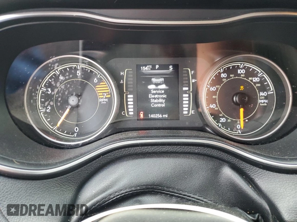 2019 Jeep Cherokee Latitude z VIN 1C4PJLCB5KD242546, wystawiony jako Copart lot #51445625 z przebiegiem 140 256 mil mil oraz Szkoda całkowita • Salvage title. Historia ofert i sprzedaży dostępna na DreamBid. Obrazek 9.