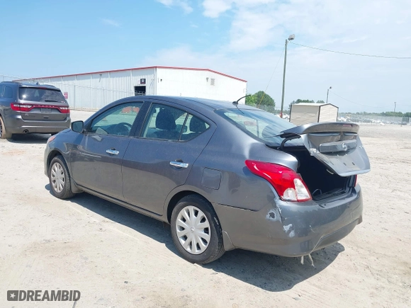 2019 Nissan Versa Sedan SV with VIN 3N1CN7AP3KL827549, listed as a IAAI auction lot 39598066 with 120,817 mi miles. Bid and sale history available at carsss.com. Image 3.