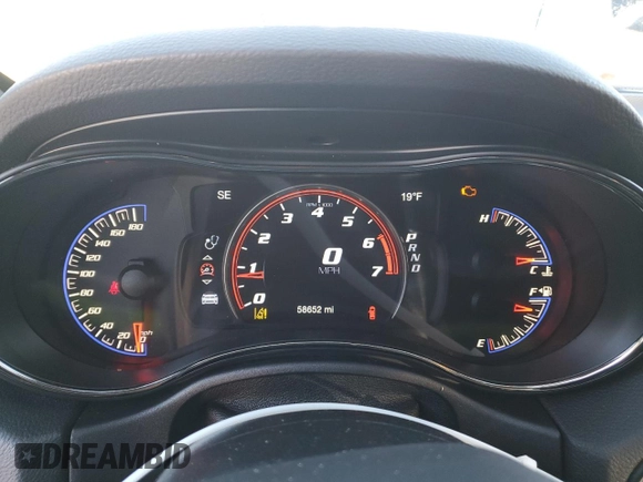 2018 Dodge Durango SRT with VIN 1C4SDJGJ5JC370104, listed as a Copart auction lot 38509634 with 58,652 mi miles and Clean Title. Bid and sale history available at DreamBid. Image 9.