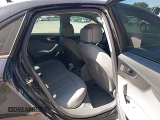 2019 Audi A4 Premium z VIN WAUGMAF49KN014940, wystawiony jako IAAI lot #41962088 z przebiegiem 69 099 mil mil oraz . Historia ofert i sprzedaży dostępna na DreamBid. Obrazek 8.