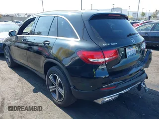2019 Mercedes-Benz GLC 300 with VIN WDC0G4JB1KV131361, listed as a IAAI auction lot 42438073 with 35,762 mi miles and . Bid and sale history available at DreamBid. Image 3.