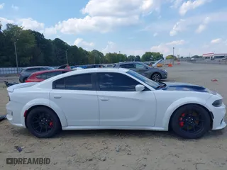 2021 Dodge Charger SRT Hellcat Widebody with VIN 2C3CDXL97MH555067, listed as a IAAI auction lot 40405630 with 19,818 mi miles. Bid and sale history available at carsss.com. Image 14.