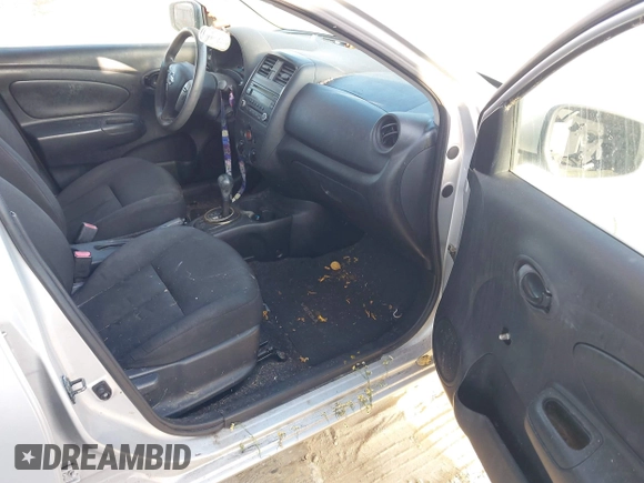 2016 Nissan Versa S z VIN 3N1CN7AP7GL834883, wystawiony jako IAAI lot #41997804 z przebiegiem 110 754 mil mil oraz . Historia ofert i sprzedaży dostępna na DreamBid. Obrazek 5.
