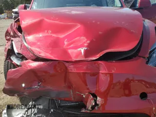 2024 Tesla Model Y Long Range z VIN 7SAYGDEE6RA261108, wystawiony jako Copart lot #55252805 z przebiegiem 16 932 mil mil oraz Szkoda całkowita • Salvage title. Historia ofert i sprzedaży dostępna na DreamBid. Obrazek 11.
