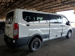 2023 Ford Transit Passenger XL with VIN 1FBAX2YG1PKB08062, listed as a Copart auction lot 83425304 with 48,582 mi miles and Non Repairable. Bid and sale history available at DreamBid. Image 3.